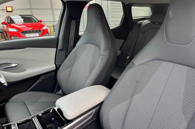 Used Ford Explorer 2025 for sale - 77718641: Photo 19