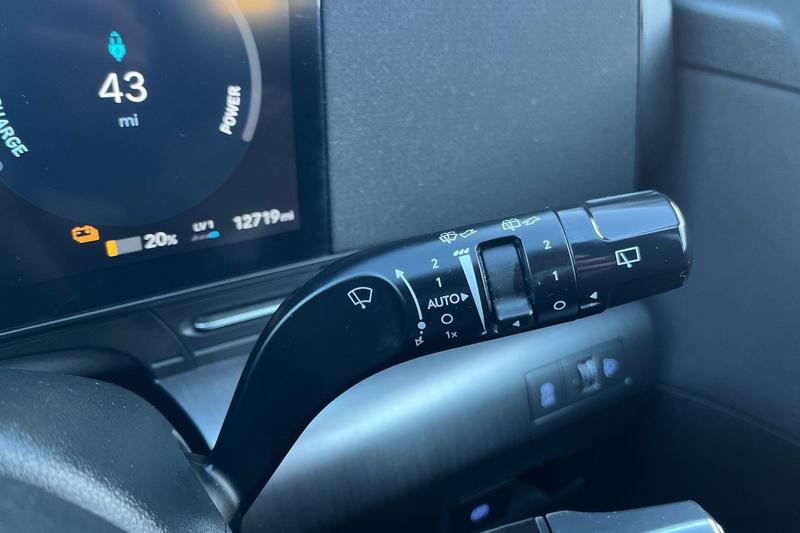 Used Hyundai KONA 2023 for sale - 77218185: Photo 15