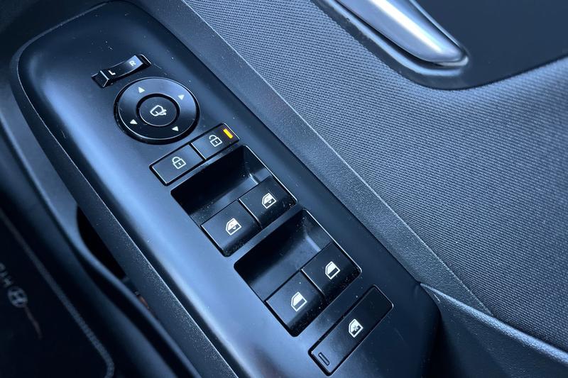 Used Hyundai KONA 2023 for sale - 77218185: Photo 16