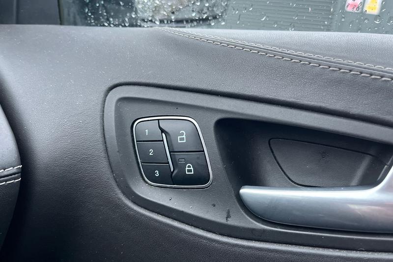 Used Ford Kuga 2017 for sale - 77647440: Photo 28