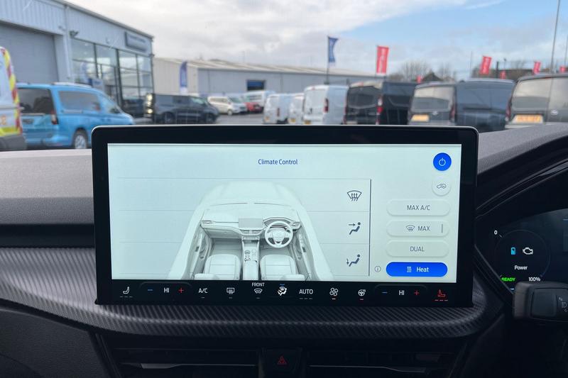 Used Ford Kuga 2025 for sale - 76984872: Photo 32