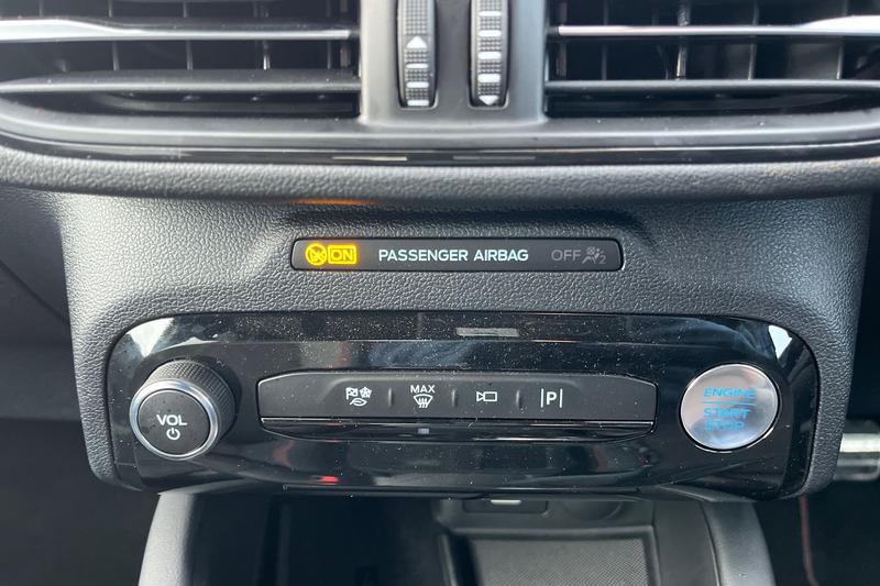 Used Ford Kuga 2025 for sale - 76984872: Photo 38