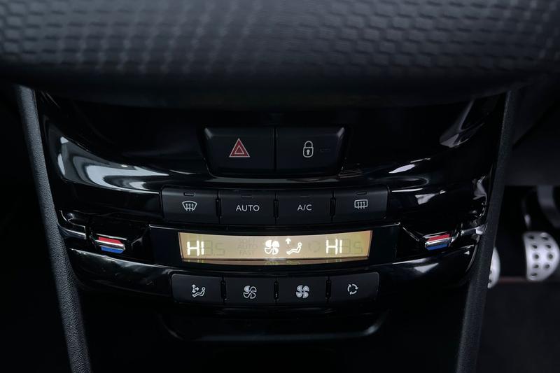 Used Peugeot 2008 2018 for sale - 77036938: Photo 36