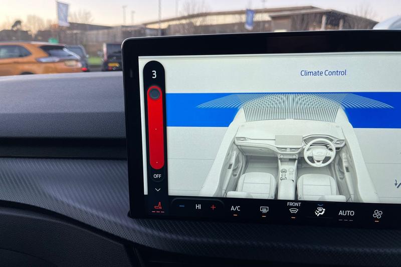 Used Ford Kuga 2025 for sale - 76977362: Photo 32