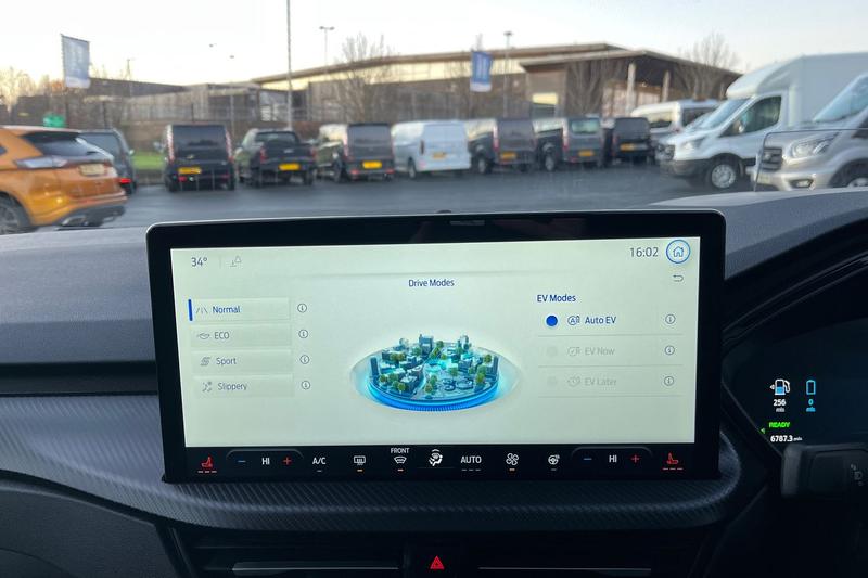 Used Ford Kuga 2025 for sale - 76977362: Photo 40