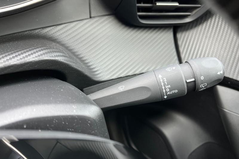 Used Peugeot 2008 2023 for sale - 77599655: Photo 15