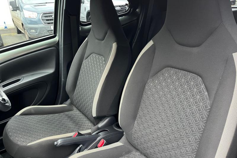 Used Toyota Aygo X 2022 for sale - 77427228: Photo 19