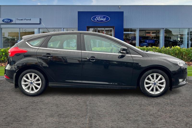 Used Ford Focus 2016 for sale - 76748141: Photo 3