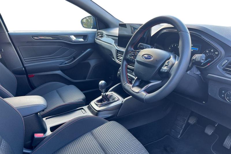 Used Ford Focus 2022 for sale - 76494609: Photo 9