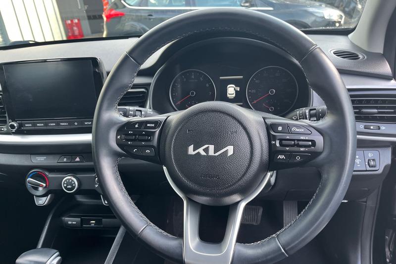 Used Kia Stonic 2022 for sale - 76830333: Photo 12