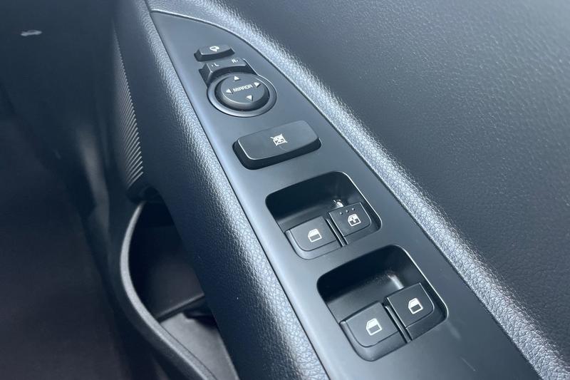 Used Kia Stonic 2022 for sale - 76830333: Photo 16