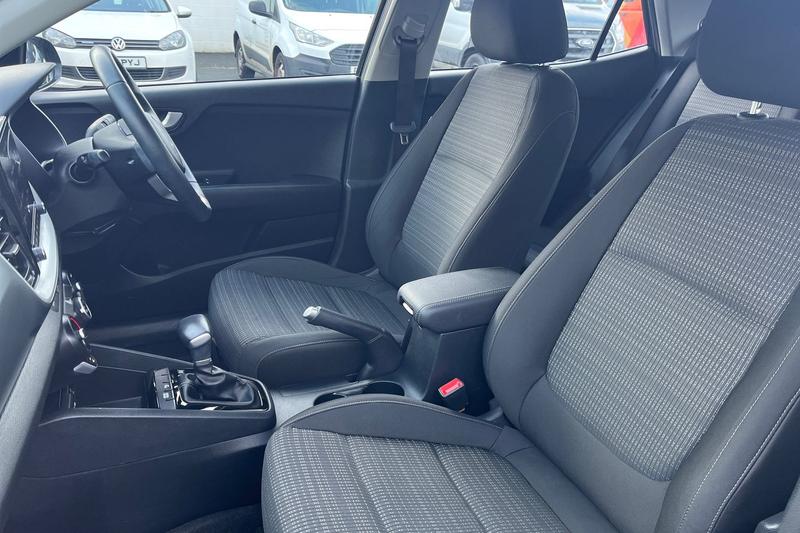 Used Kia Stonic 2022 for sale - 76830333: Photo 19