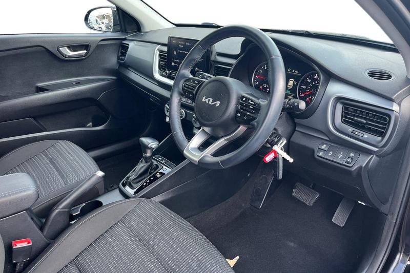 Used Kia Stonic 2022 for sale - 76830333: Photo 9