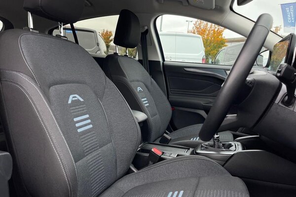 Used Ford Focus 2022 for sale - 76277179: Photo 17