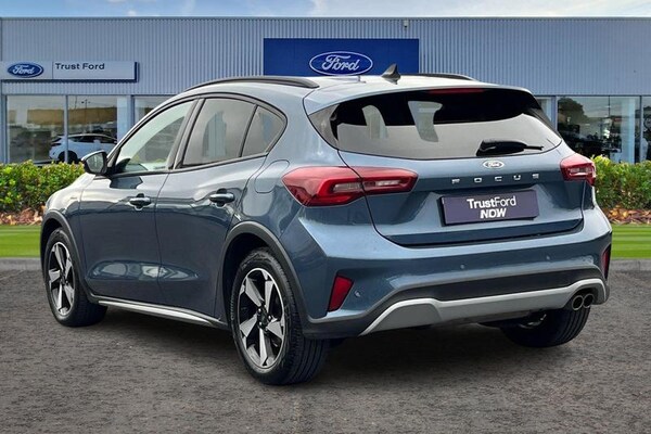 Used Ford Focus 2022 for sale - 76277179: Photo 2