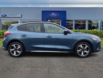 Used Ford Focus 2022 for sale - 76277179: Photo 3