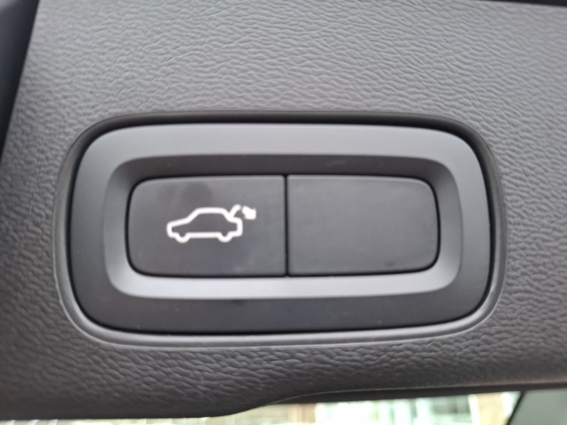 Used Volvo XC60 2022 for sale - 77596600: Photo 12