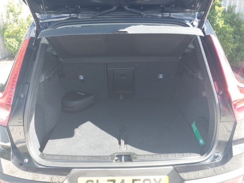 Used Volvo XC40 2024 for sale - 77178515: Photo 8