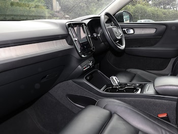 Used Volvo XC40 2023 for sale - 79315628: Photo
