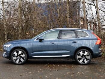 Used Volvo XC60 2025 for sale - 77731844: Photo