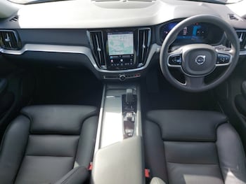 Used Volvo V60 2023 for sale - 79250566: Photo