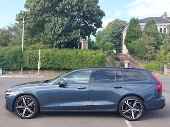 Used Volvo V60 2023 for sale - 79250566: Photo