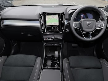 Used Volvo XC40 2026 for sale - 78892893: Photo