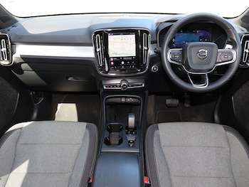 Used Volvo XC40 2023 for sale - 78998390: Photo