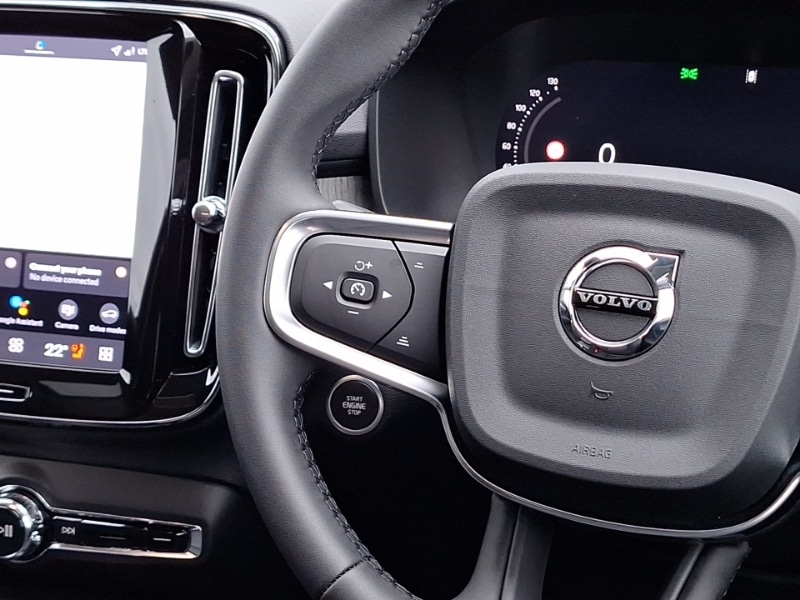 Used Volvo XC40 2025 for sale - 76427255: Photo 11