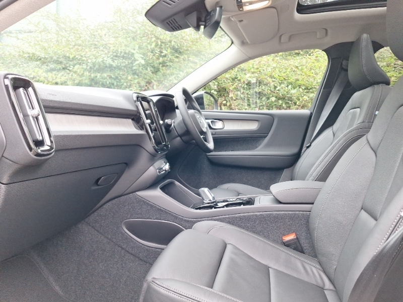 Used Volvo XC40 2025 for sale - 76427255: Photo 5