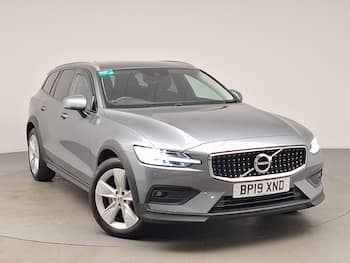 Used Volvo V60 2019 for sale - 79638728: Photo
