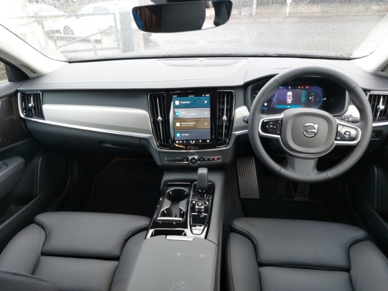 Used Volvo V90 2025 for sale - 77329842: Photo 2