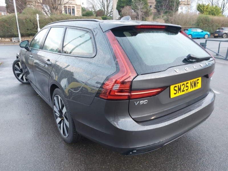 Used Volvo V90 2025 for sale - 77329842: Photo 3