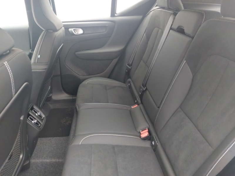 Used Volvo XC40 2025 for sale - 76575701: Photo 6