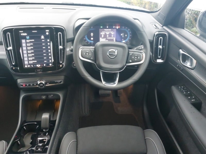 Used Volvo XC40 2025 for sale - 76575701: Photo 7