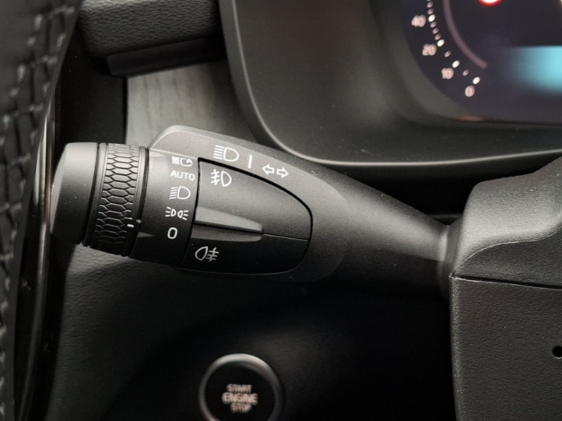 Used Volvo XC40 2025 for sale - 77142044: Photo 14