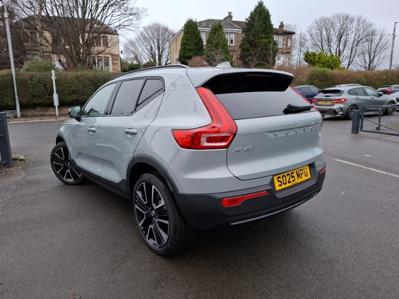 Used Volvo XC40 2025 for sale - 77142044: Photo 3