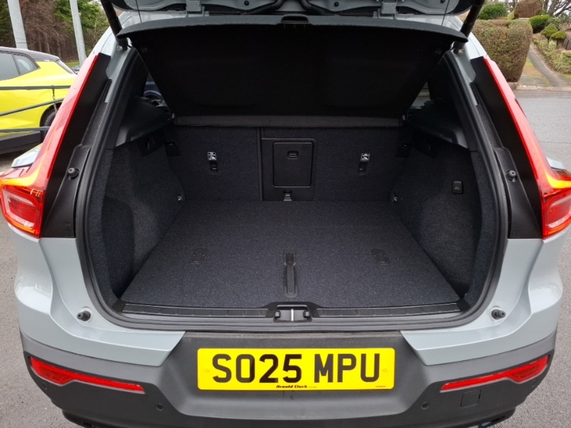 Used Volvo XC40 2025 for sale - 77142044: Photo 8