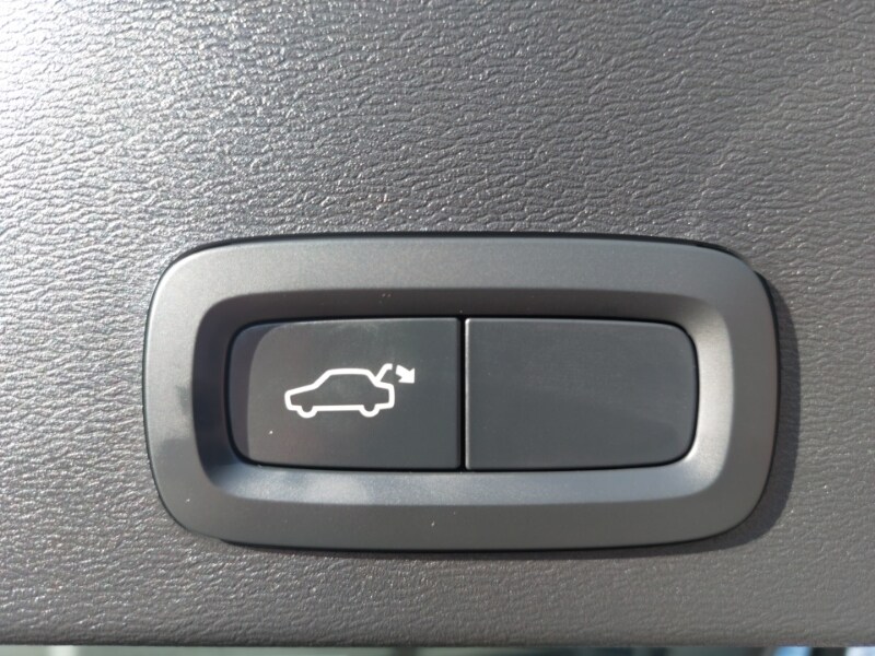 Used Volvo XC40 2025 for sale - 77790548: Photo 19