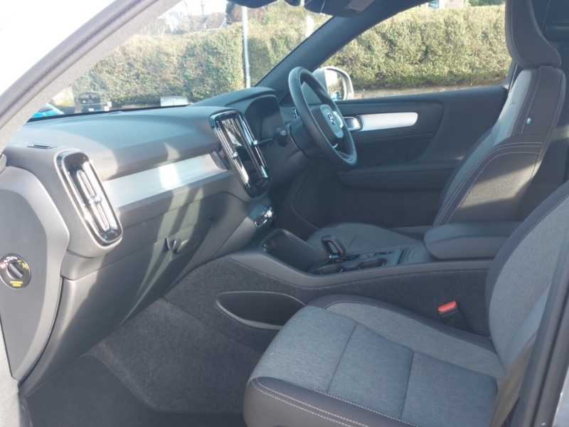 Used Volvo XC40 2025 for sale - 77790548: Photo 5