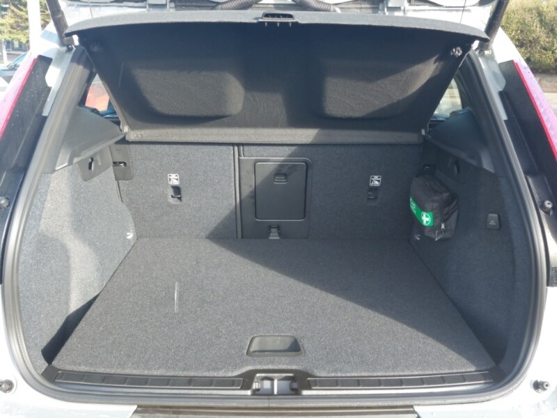 Used Volvo XC40 2025 for sale - 77790548: Photo 8