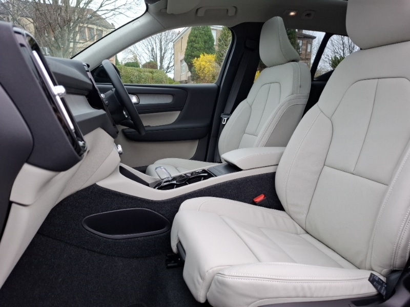 Used Volvo XC40 2025 for sale - 78023541: Photo 5