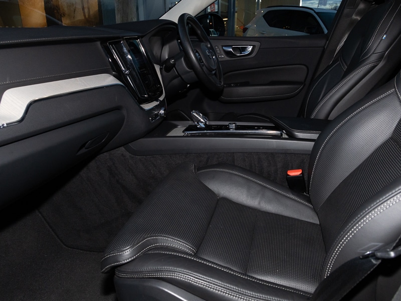 Used Volvo XC60 2022 for sale - 77142041: Photo 5