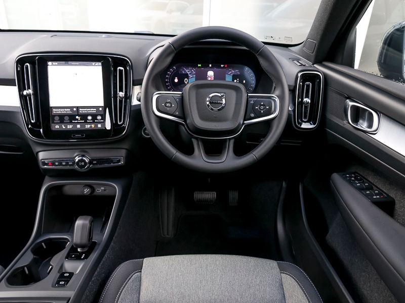 Used Volvo XC40 2025 for sale - 76540475: Photo 11