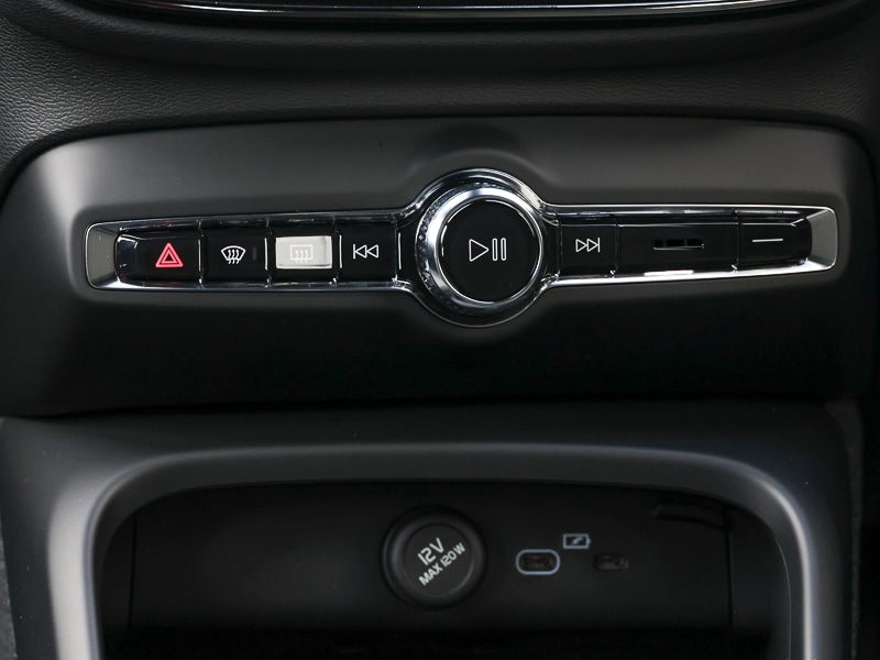 Used Volvo XC40 2025 for sale - 76540475: Photo 16