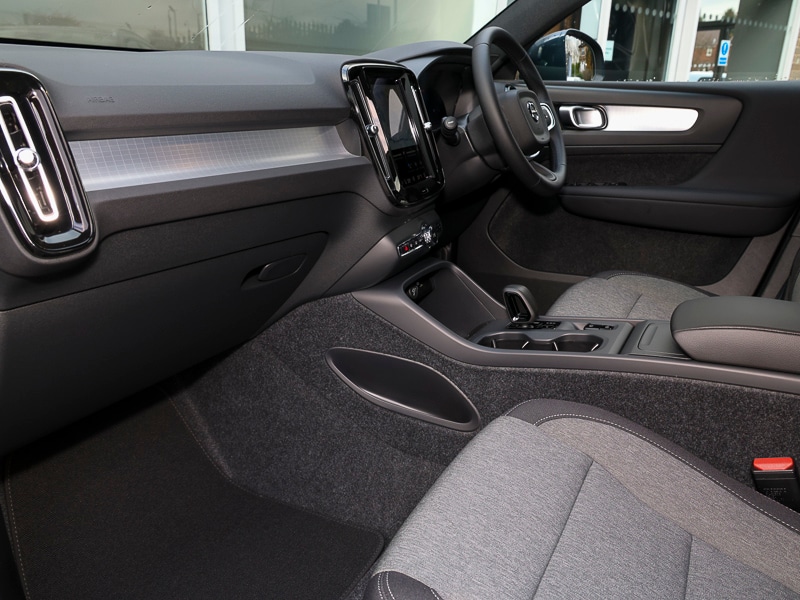 Used Volvo XC40 2025 for sale - 76540475: Photo 5