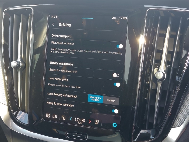 Used Volvo V60 2025 for sale - 77552772: Photo 18