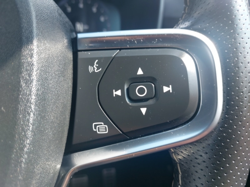 Used Volvo XC40 2021 for sale - 76475569: Photo 17