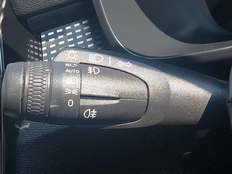 Used Volvo XC40 2021 for sale - 76475569: Photo 18