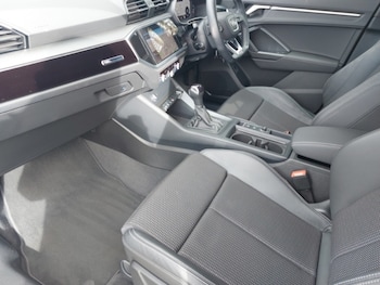 Used Audi Q3 2023 for sale - 78013479: Photo